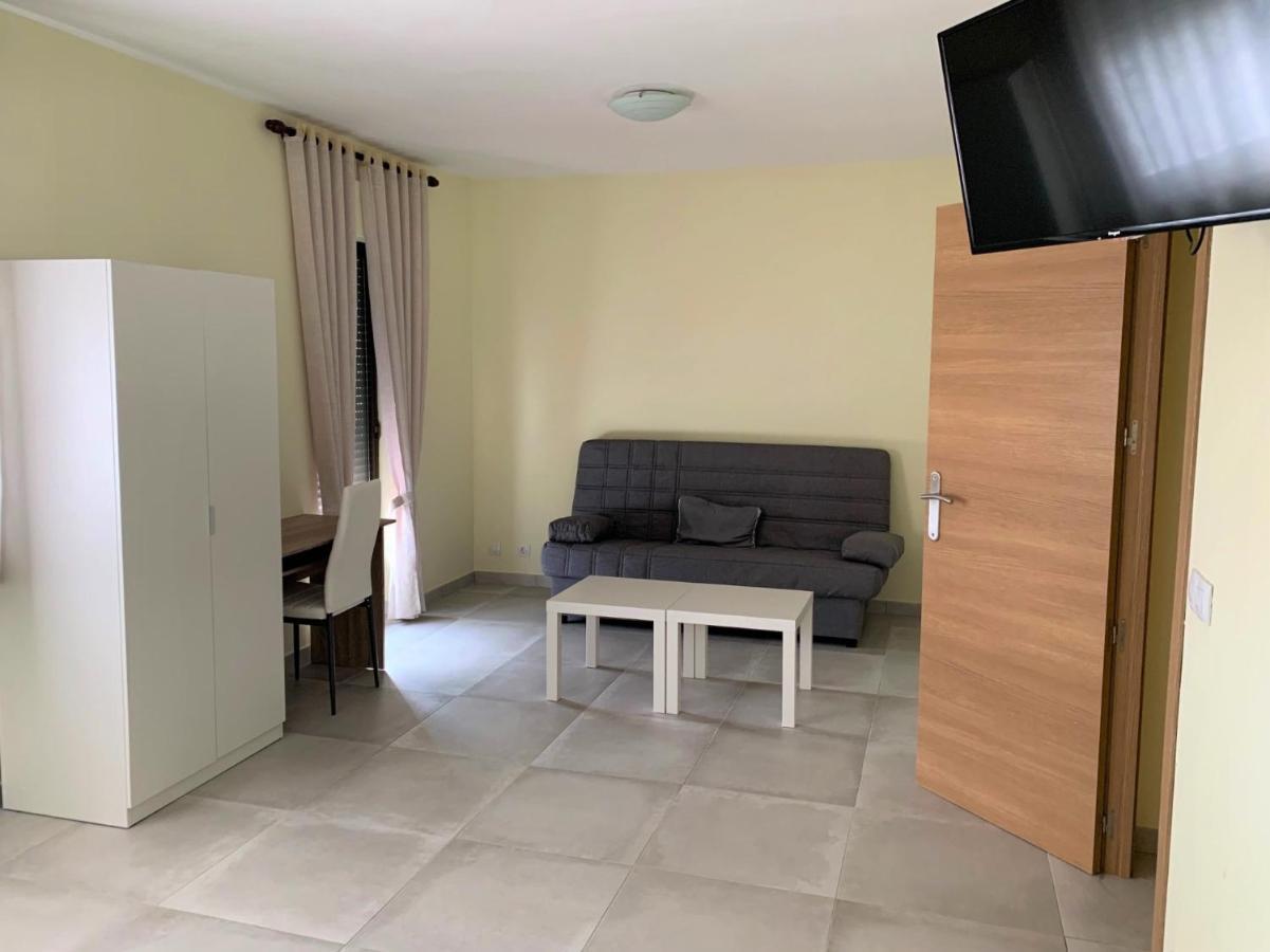 La Villa Hostal Calvarrasa de Abajo Dış mekan fotoğraf